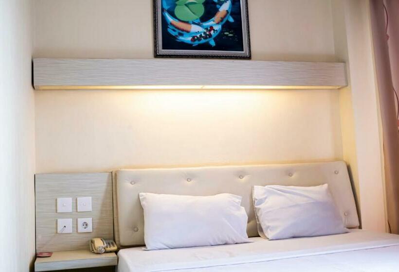 Hotel Permata Inn Slawi