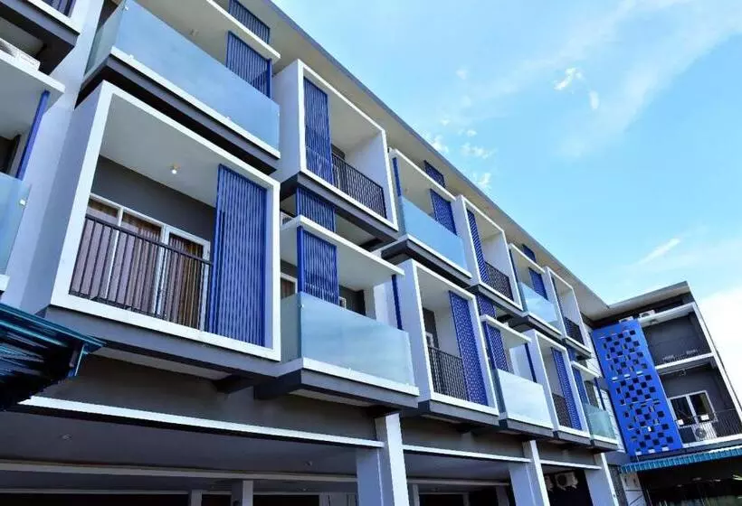 ホテル Permata Inn Slawi