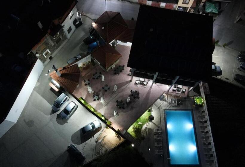 פנסיון Deyanira