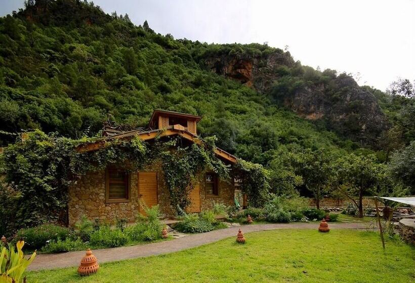 پانسیون Ermitage D Akchour