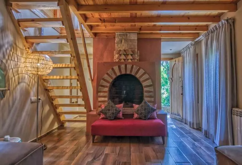 Majatalo Ermitage D Akchour