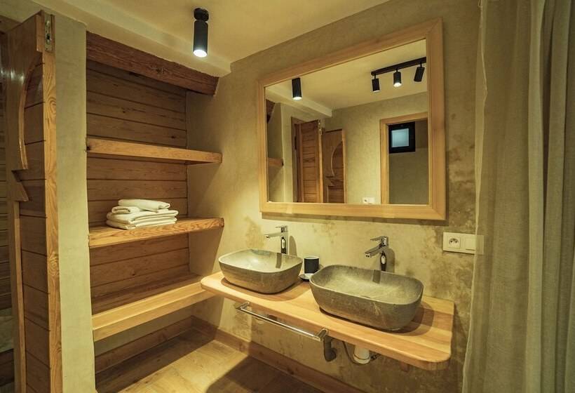 پانسیون Ermitage D Akchour