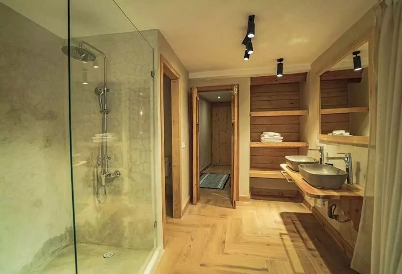 Majatalo Ermitage D Akchour