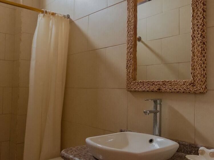 بنسيون Hostal Poseidon