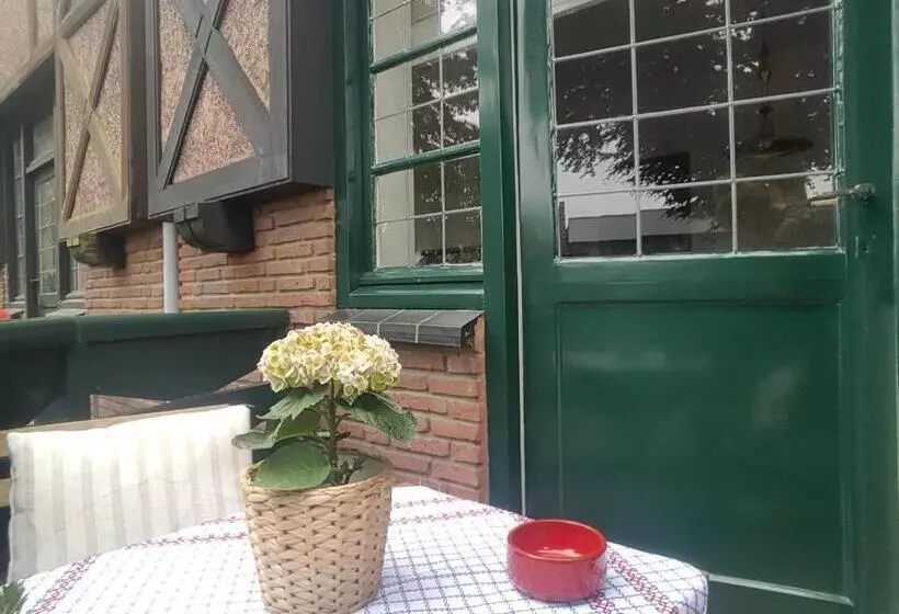 Majatalo Vakantiewoning Guesthouse Momo