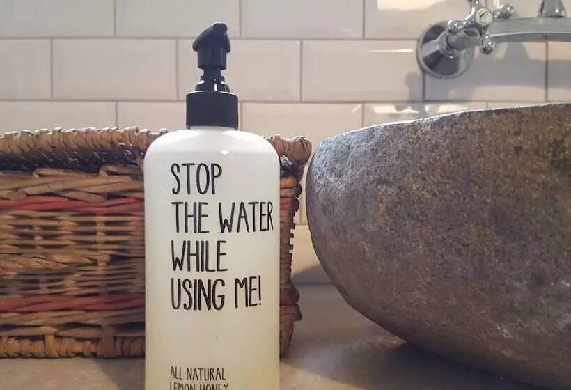 Majatalo Vakantiewoning Guesthouse Momo