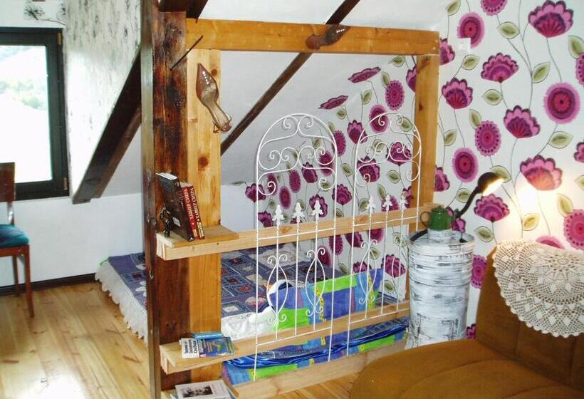 ペンション Villa Adiart