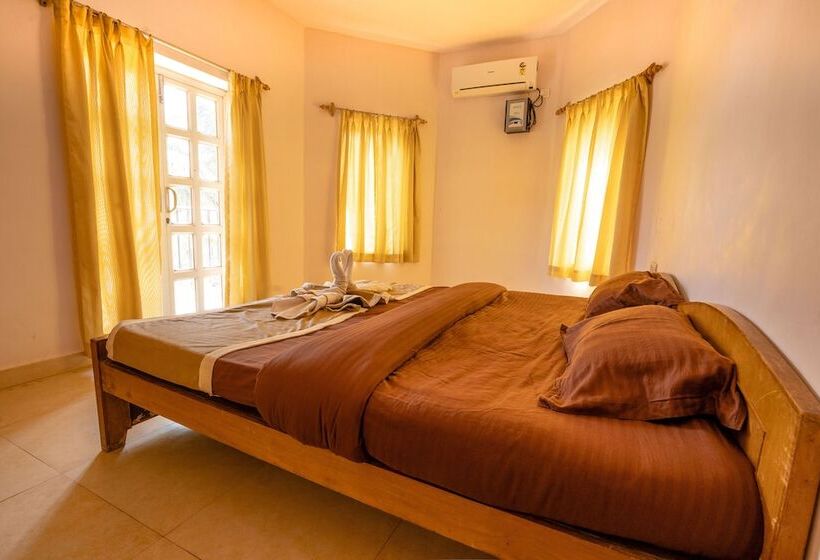 منتجع Kay's By The Sea