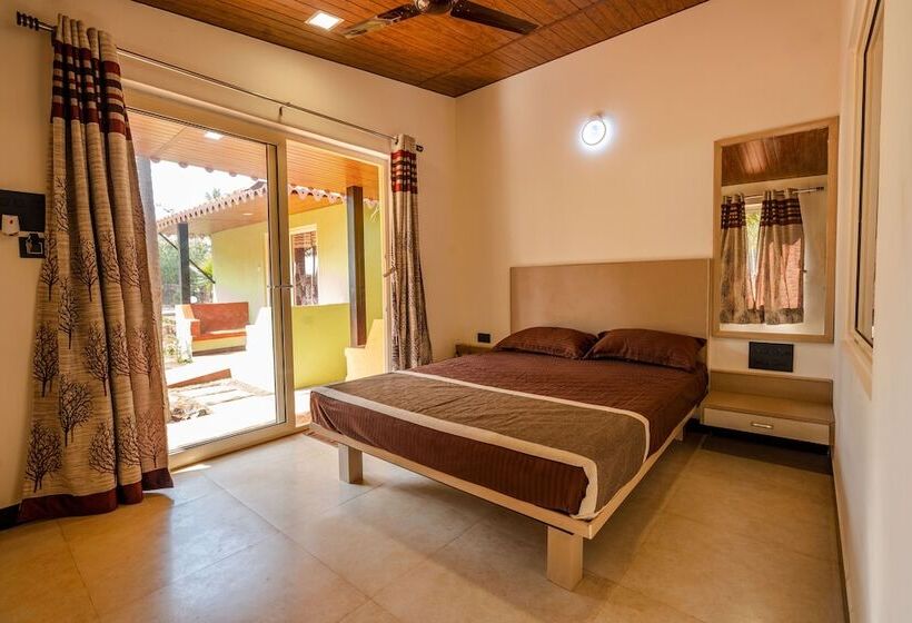 منتجع Kay's By The Sea