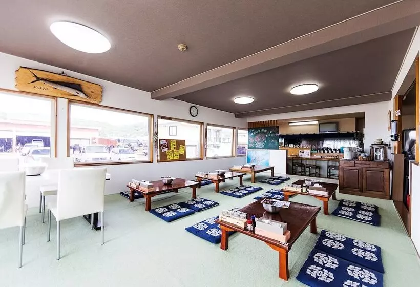 旅館 Minshuku Nihonkai