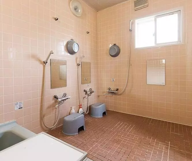 旅館 Minshuku Nihonkai