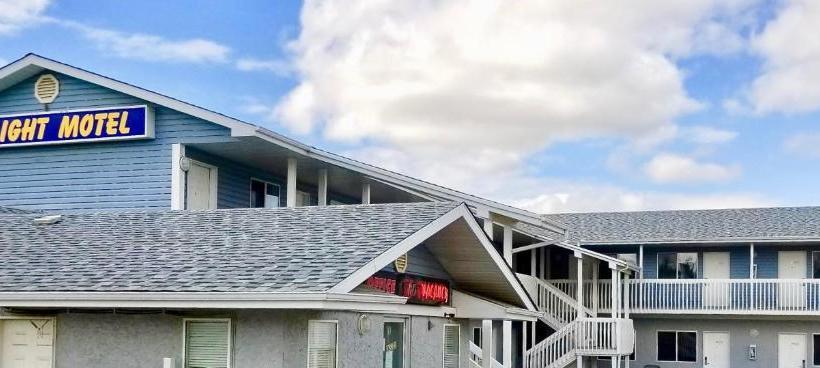 Twilight Country Motel