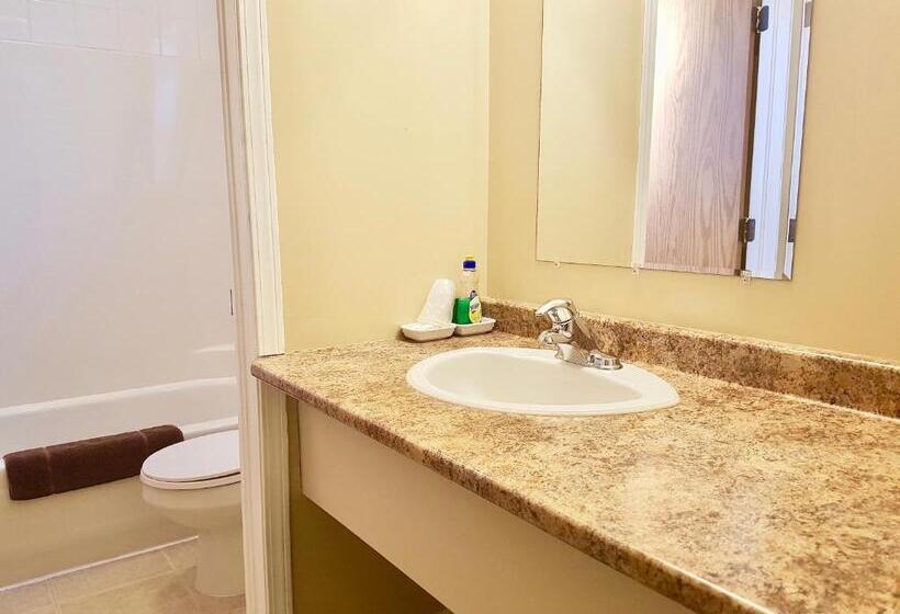 Twilight Country Motel