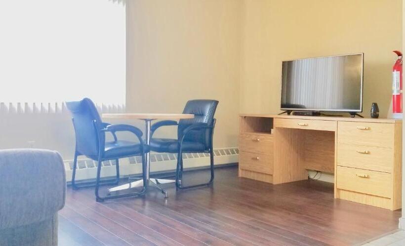 Twilight Country Motel