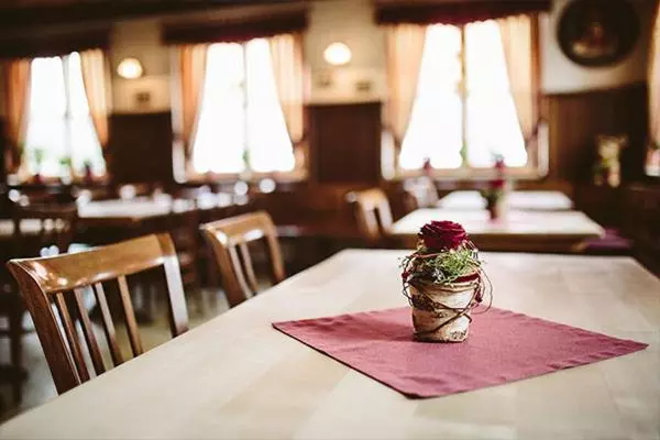 Retkeilymaja Gasthof Krone Ochsenfeld