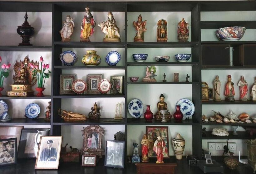 צימר Sri Mathie Historic Estate