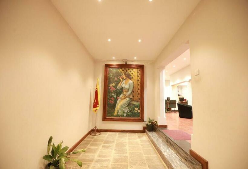 בית מלון כפרי Earl's Red Kurunegala