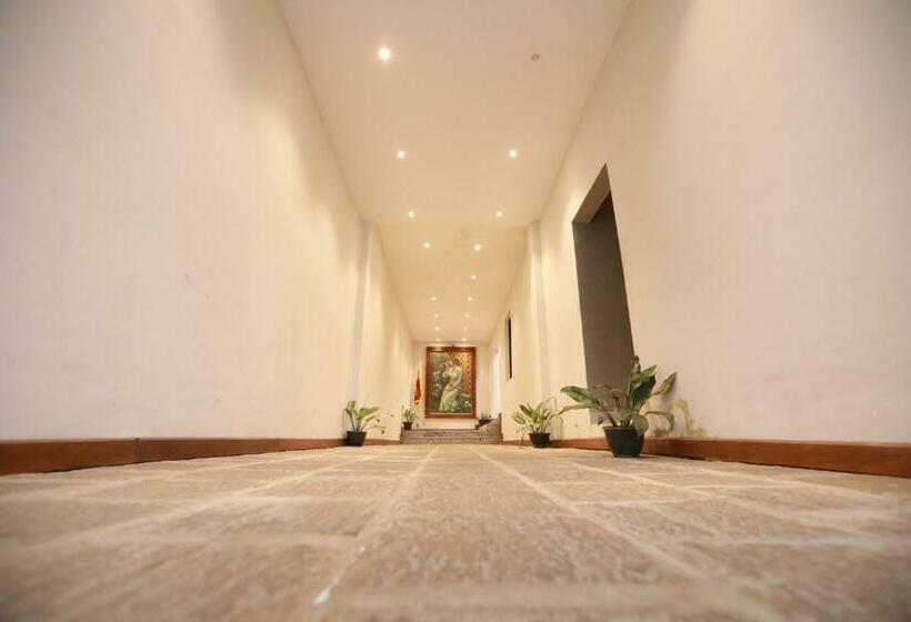 בית מלון כפרי Earl's Red Kurunegala