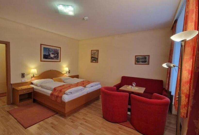 酒店 Kirchenwirt In Maria Schutz