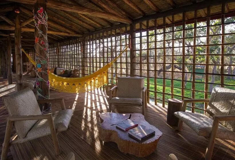 ホテル Pousada Trijunção