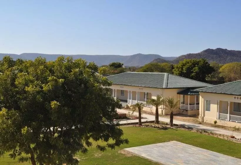 ホテル Sariska Manor Luxury Cottages Tehla