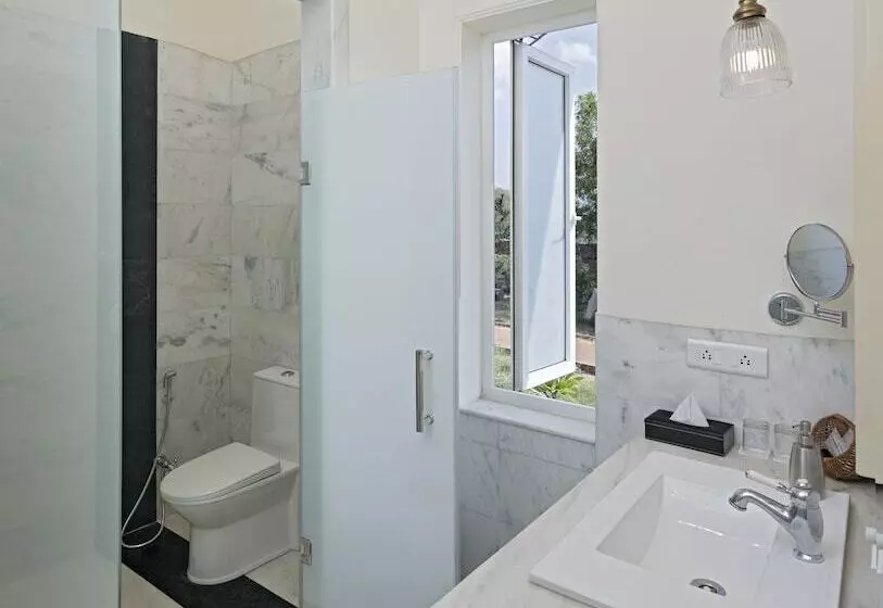 ホテル Sariska Manor Luxury Cottages Tehla