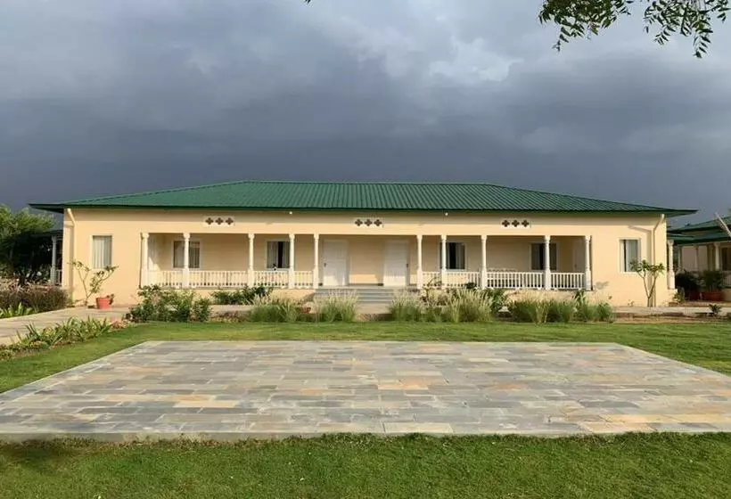 ホテル Sariska Manor Luxury Cottages Tehla