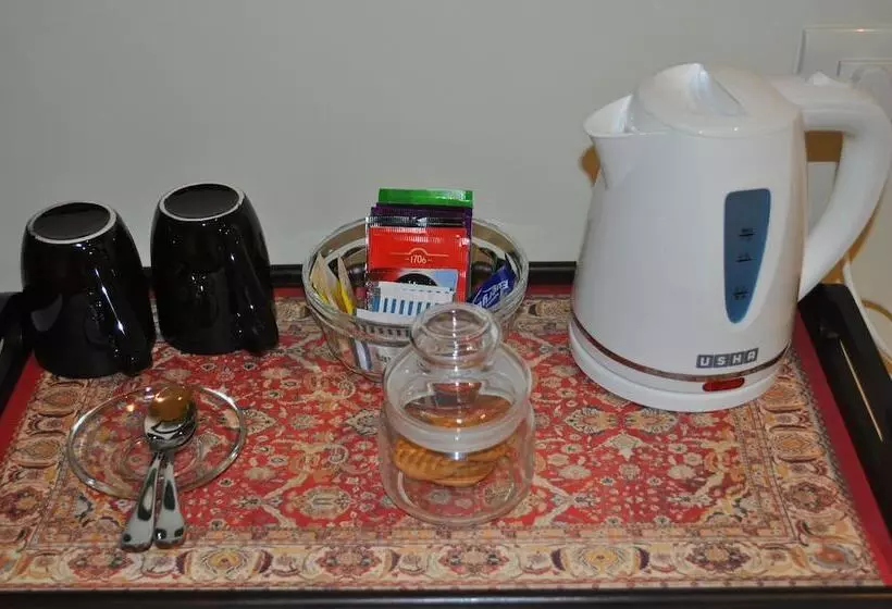 ホテル Sariska Manor Luxury Cottages Tehla