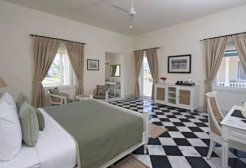 ホテル Sariska Manor Luxury Cottages Tehla