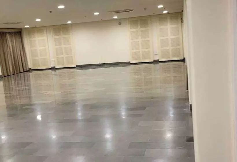 ホテル Sariska Manor Luxury Cottages Tehla