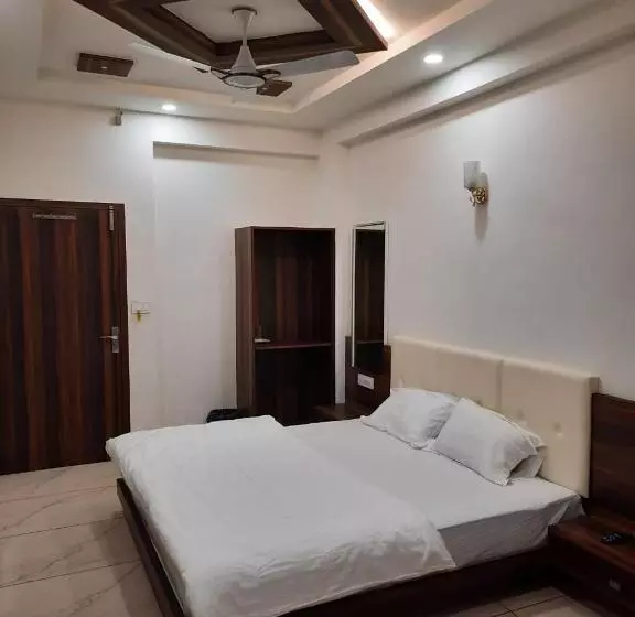 Hotelli The Grand Shiva