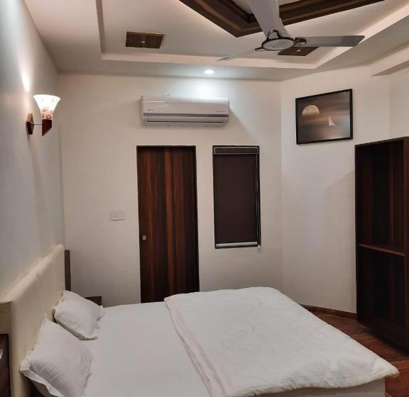 酒店 The Grand Shiva