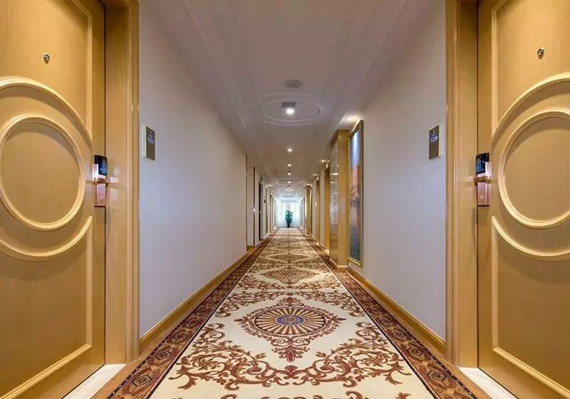 ホテル Vienna International