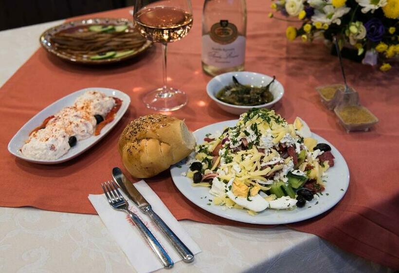 Zlaten Rozhen Family Hotel  Monument Of Cultural Significance