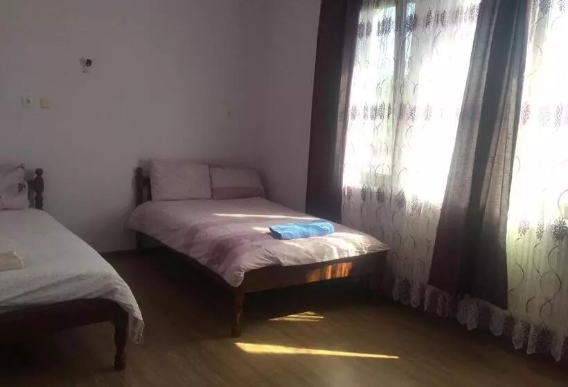 ペンション Guest House Agush