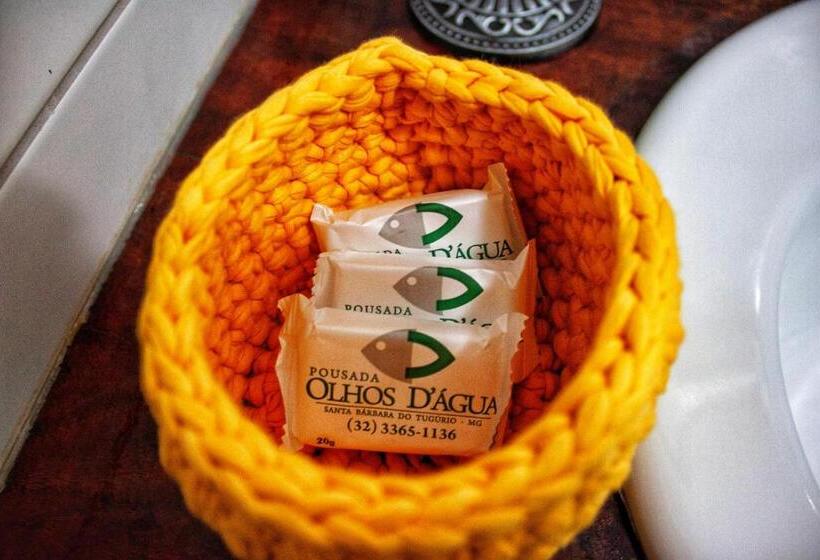 膳宿费 Pousada & Parada Olhos D água