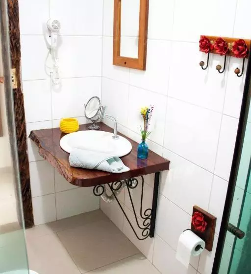 Majatalo Pousada & Parada Olhos D água