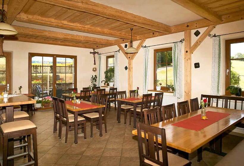 호스텔 Landgasthof Vogl   Zum Klement