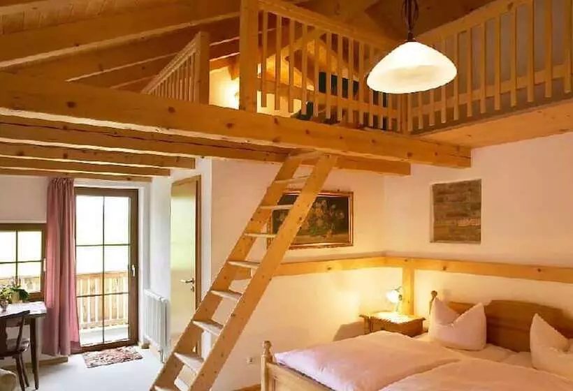 Retkeilymaja Landgasthof Vogl   Zum Klement