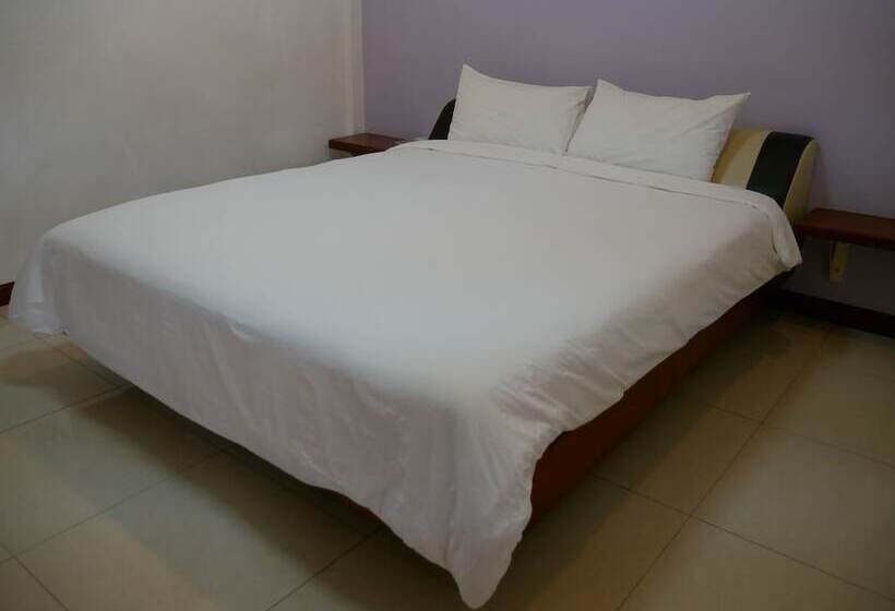 בית מלון כפרי 99 Resort