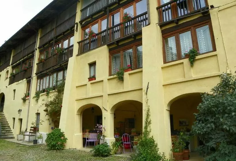 Hotelli Agriturismo Oro Di Berta
