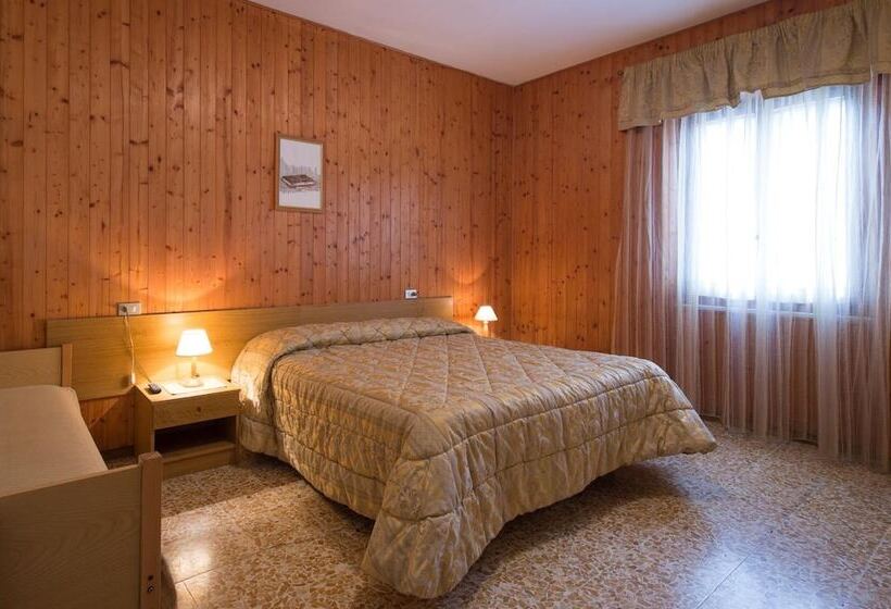 호텔 Albergo Ristorante La Villa