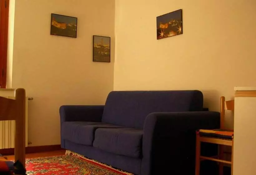 Hotelli Albergo Ristorante La Villa