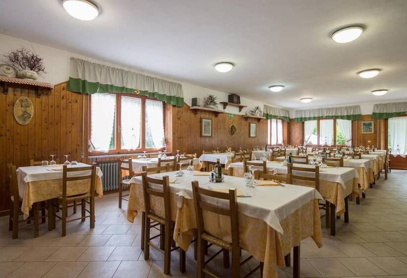호텔 Albergo Ristorante La Villa