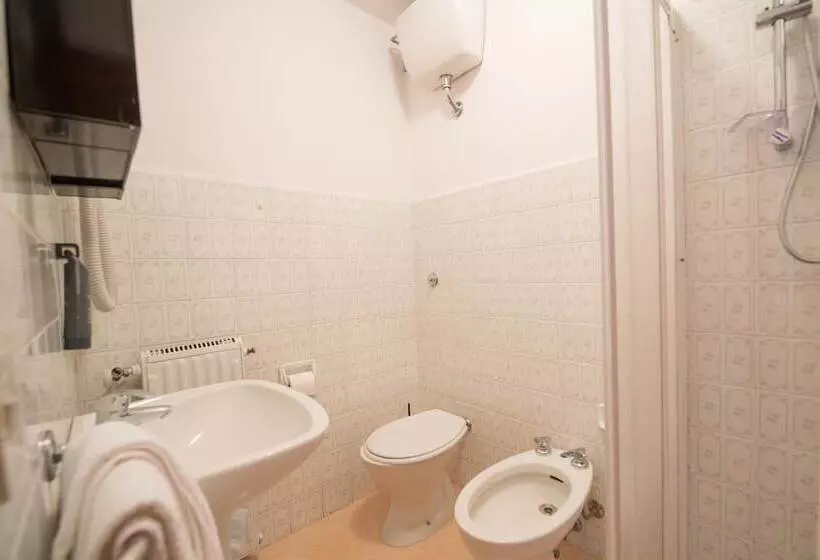 Hotelli Albergo Ristorante La Villa