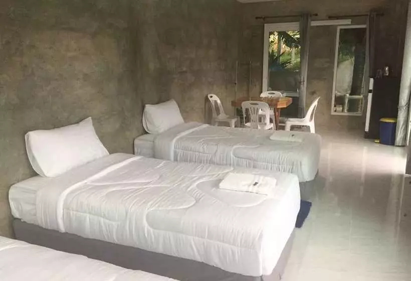 Hotelli Phujinda Homestay