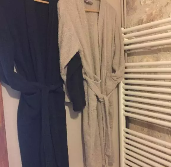 Le Mas Des Papillons Chambre D Hôtes B&b