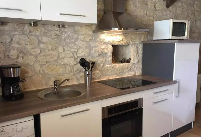 Le Mas Des Papillons Chambre D Hôtes B&b