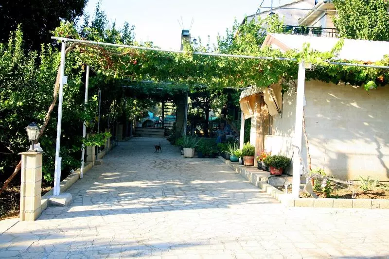 ペンション George's Villa