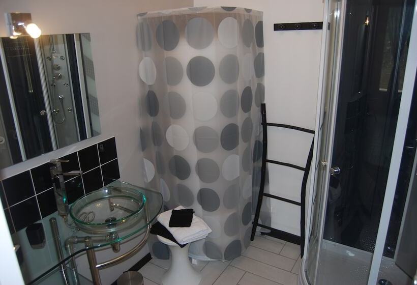 بنسيون Le Petit Clos